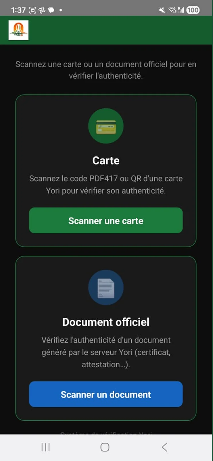Écran d'accueil de l'application Yori Scan : deux choix, scanner une carte par code PDF417 ou QR, ou scanner un document officiel